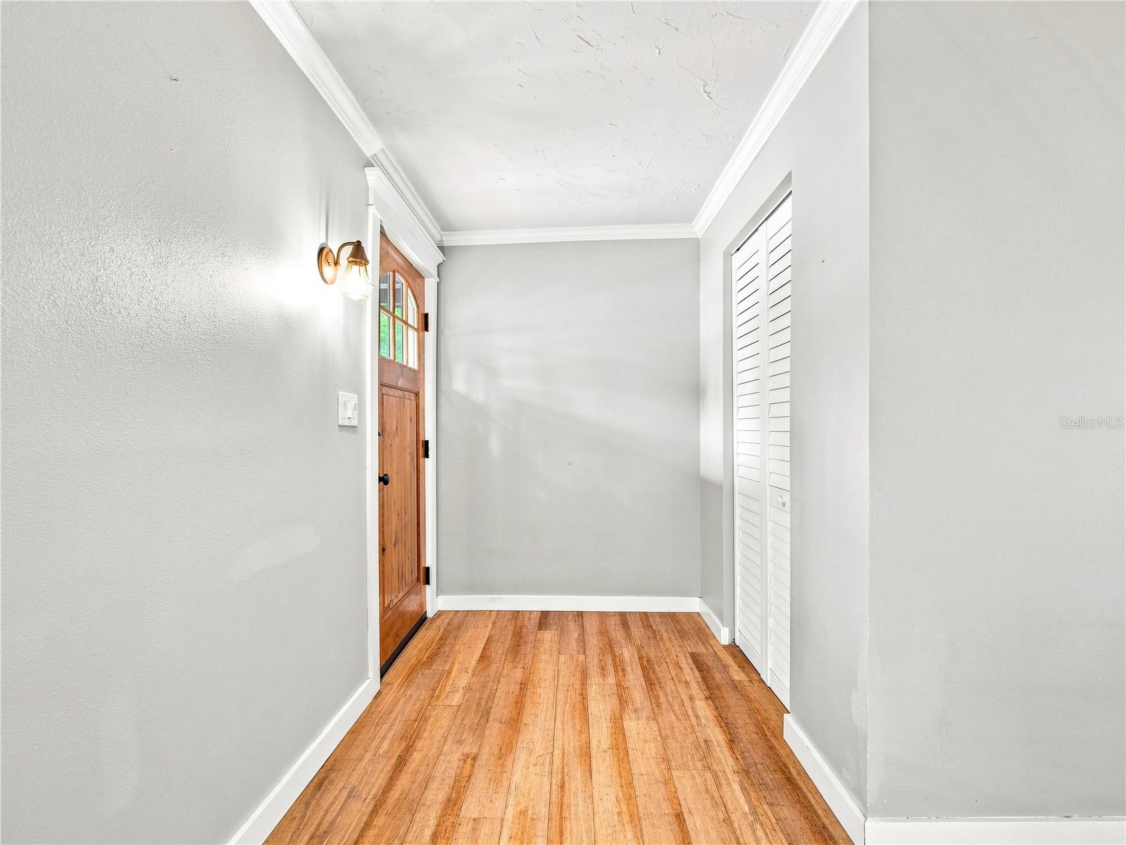 813 LIVE OAK ST