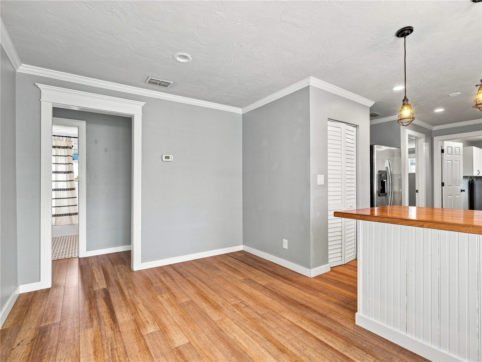 813 LIVE OAK ST