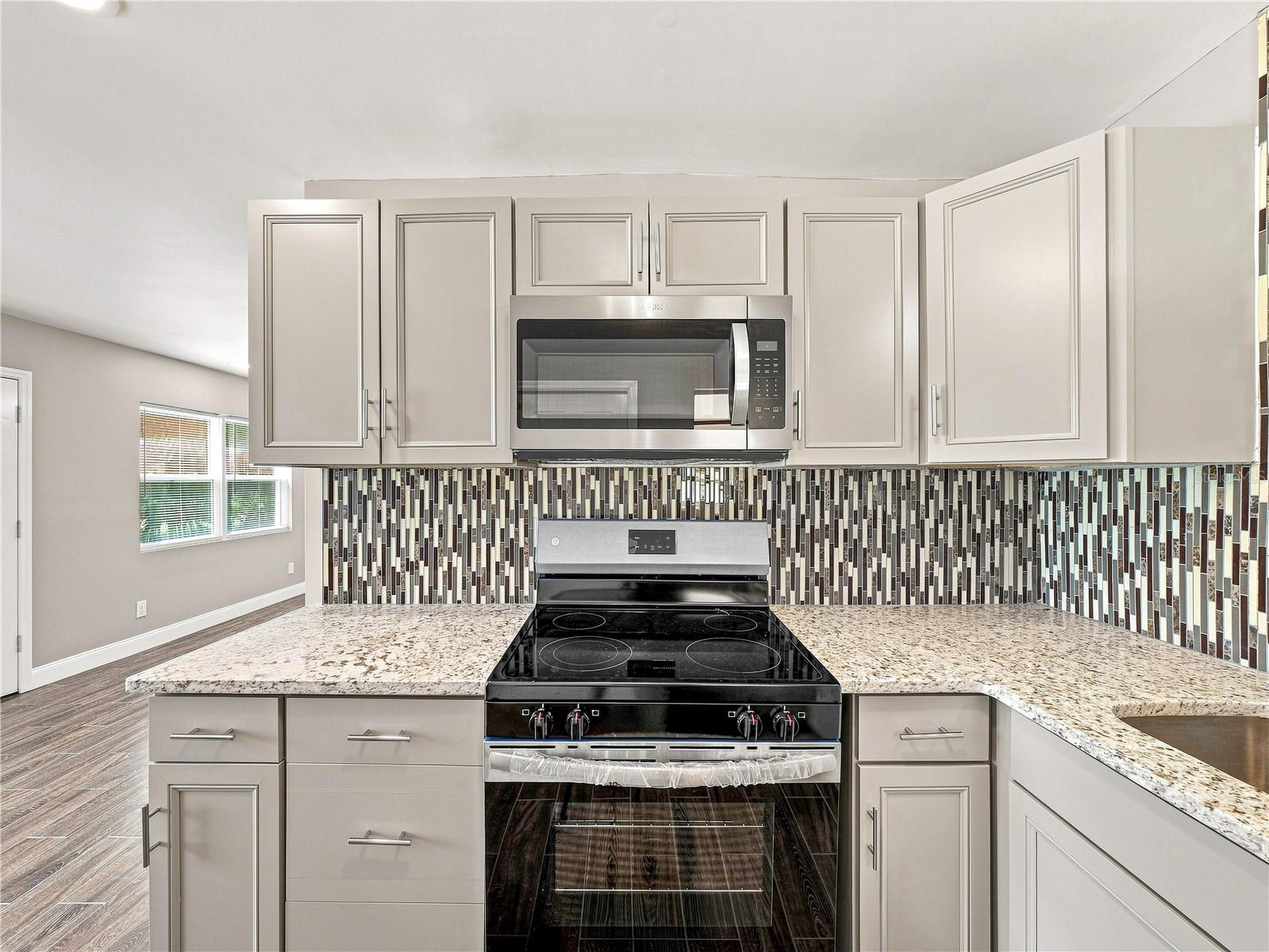 629 CEDAR PARK DR