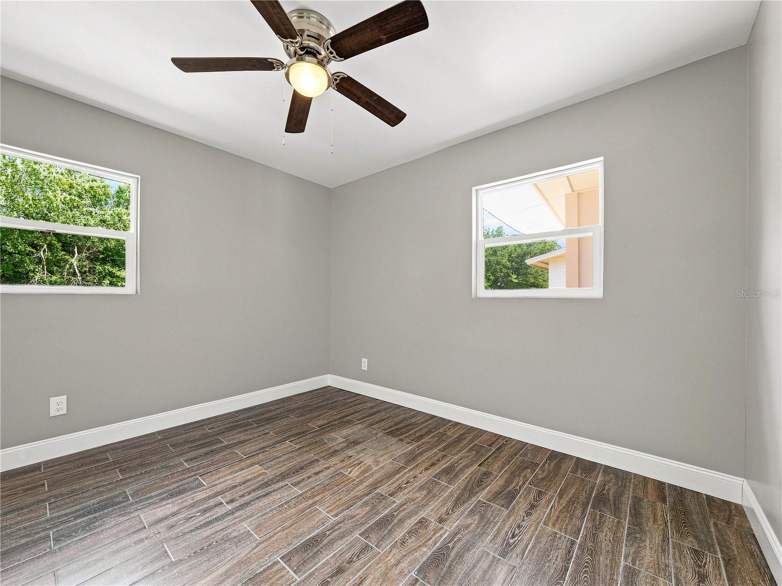629 CEDAR PARK DR