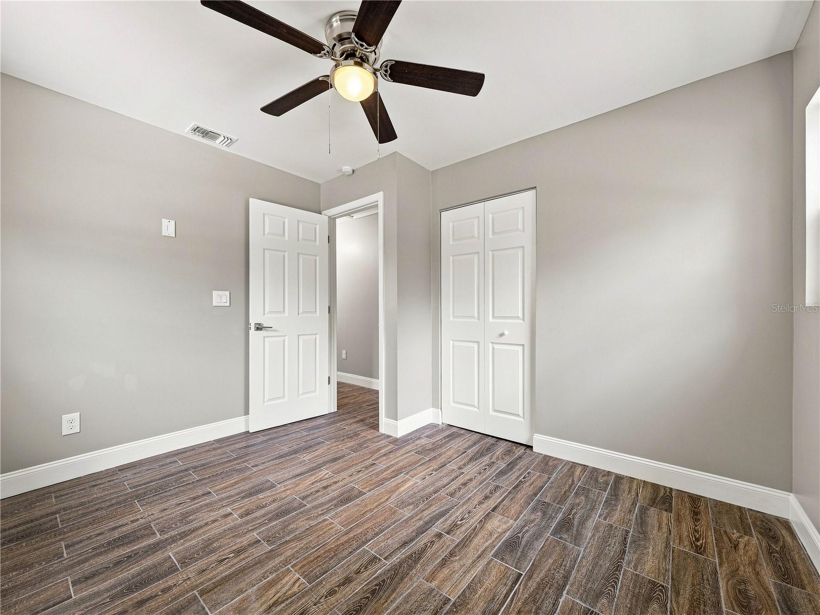 629 CEDAR PARK DR
