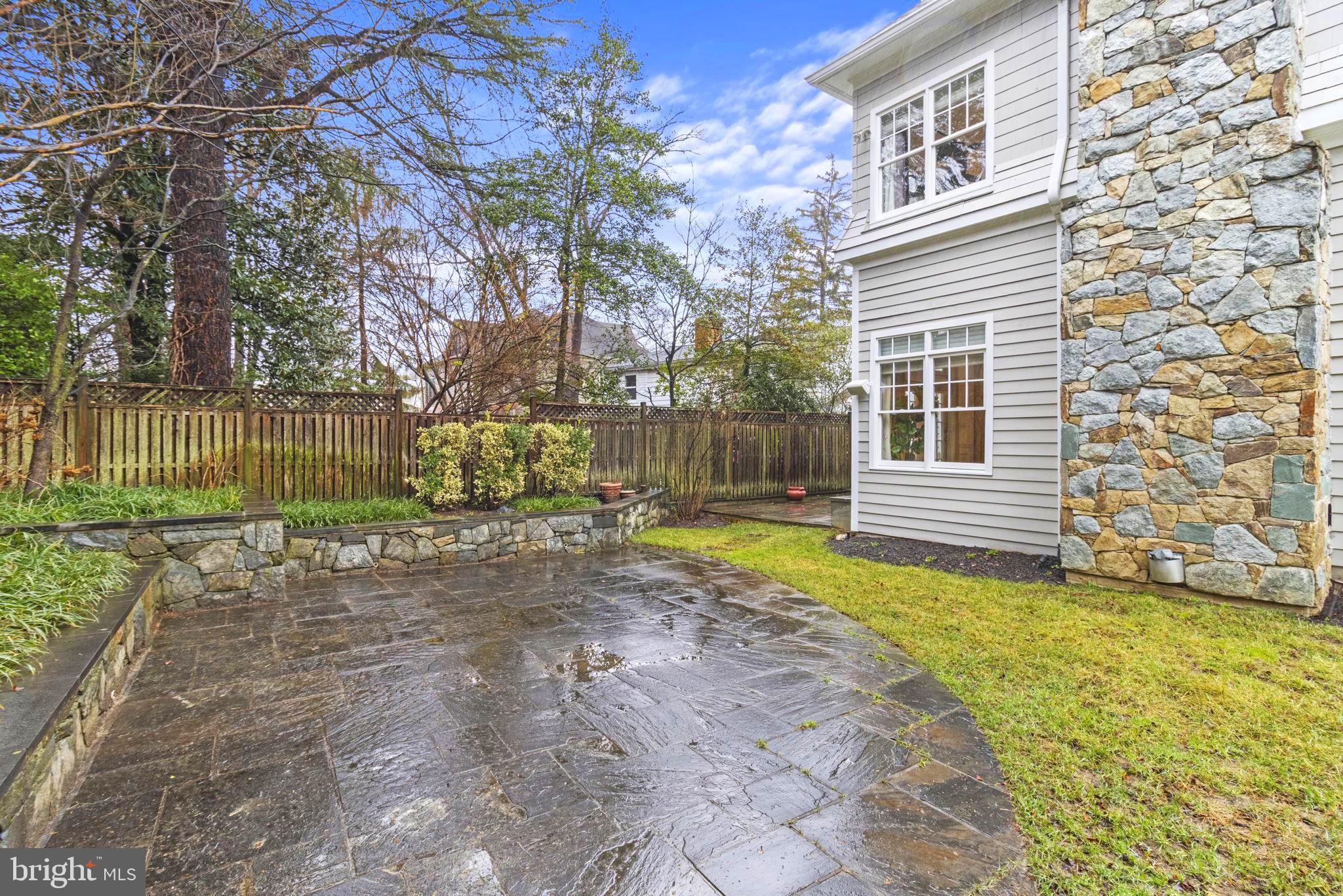 5801 Ipswich Road