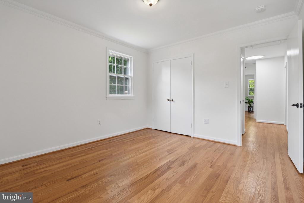 8106 Woodhaven Blvd