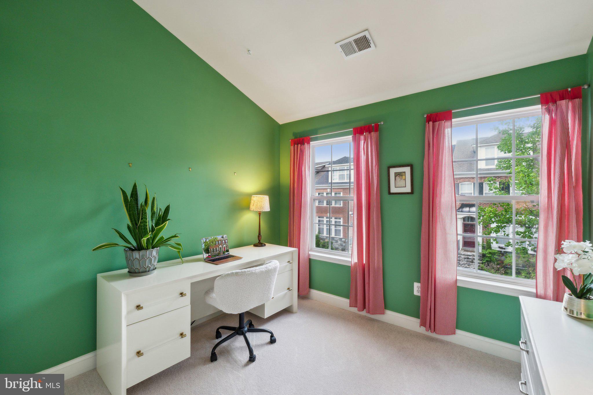 23213 Rainbow Arch Dr