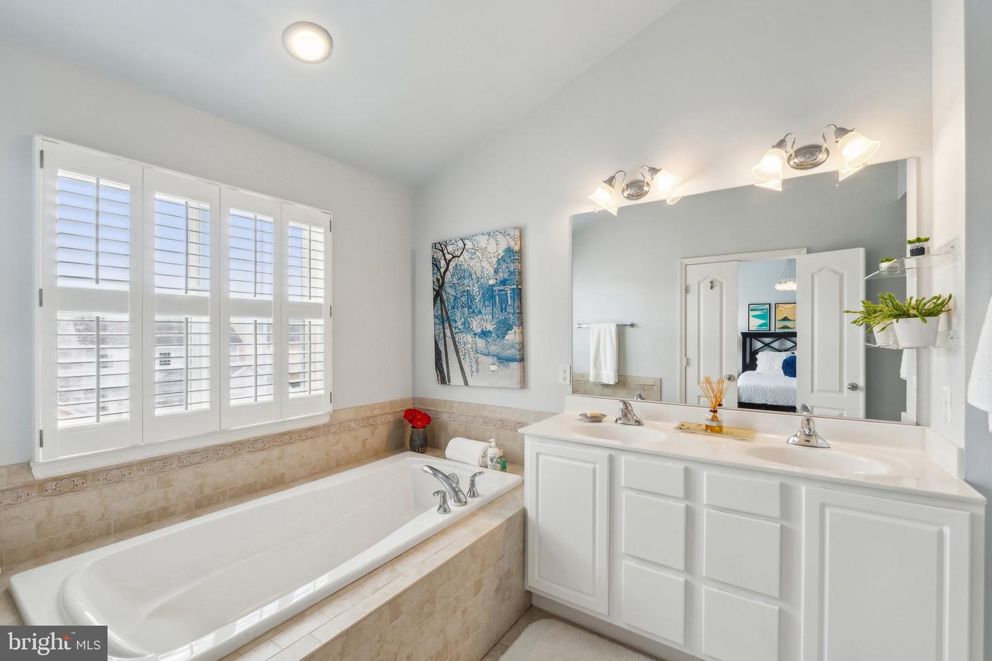 23213 Rainbow Arch Dr