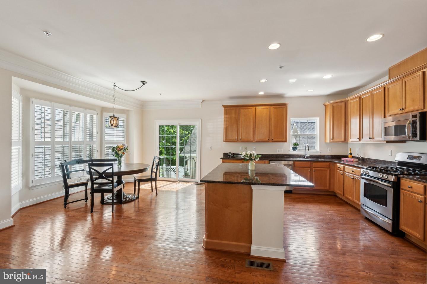 23213 Rainbow Arch Dr