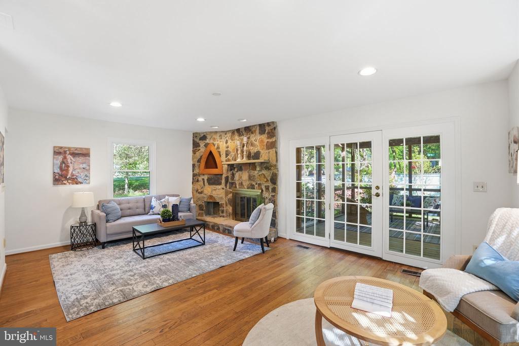49 WELLESLEY CIRCLE