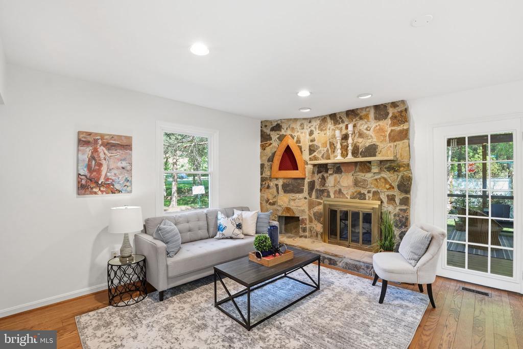 49 WELLESLEY CIRCLE