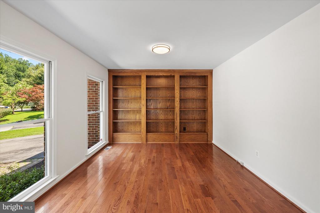 13242 OSTERPORT DRIVE