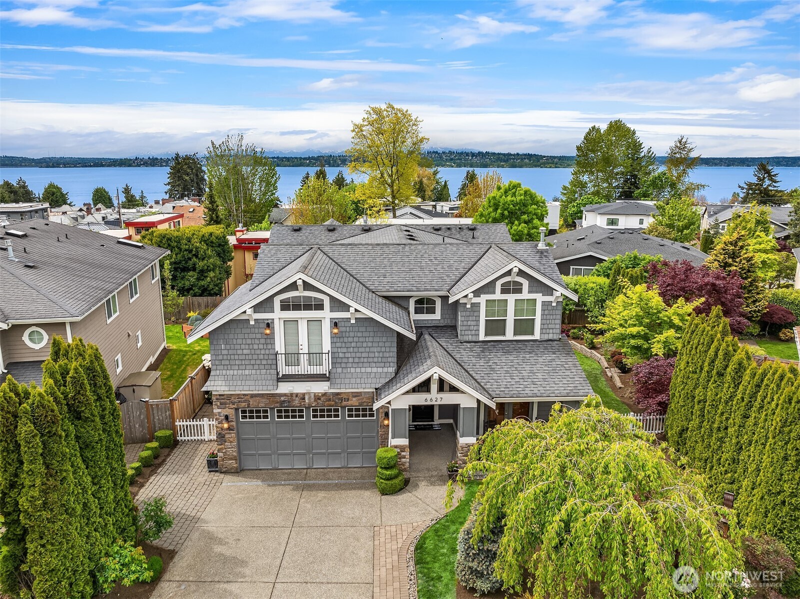6627 102nd Place NE