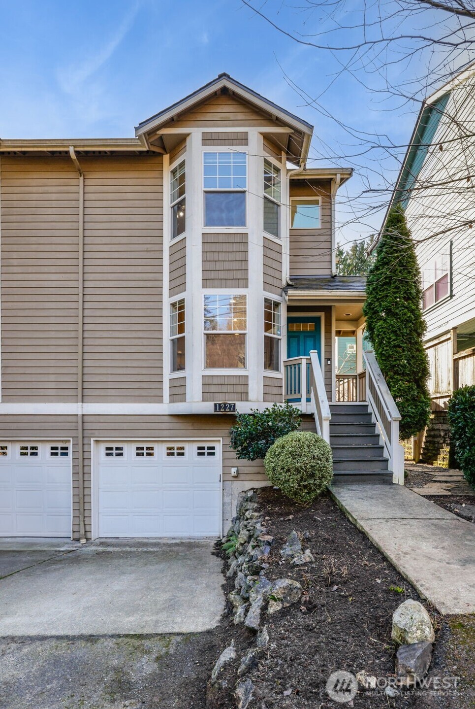 1227 NE 135th St