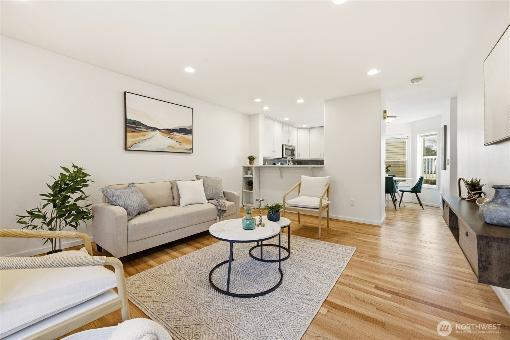 1227 NE 135th St