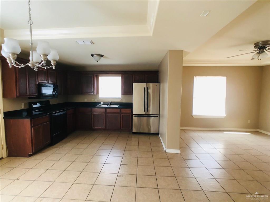 3902 S Sheraton Avenue # 2