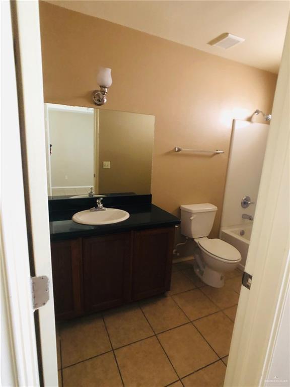 3902 S Sheraton Avenue # 2