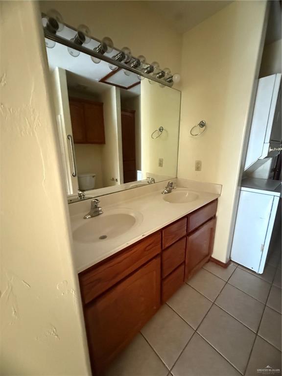 2000 Circle Drive # 4