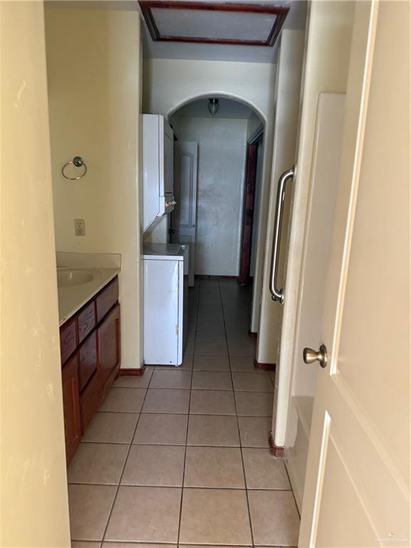 2000 Circle Drive # 4