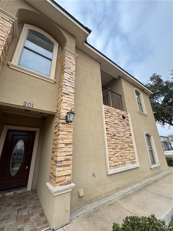 201 S 1st Avenue # 201