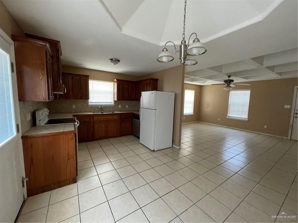 3801 S Sheraton Avenue # B