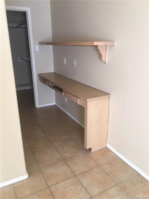 2501 Toledo Avenue # 27