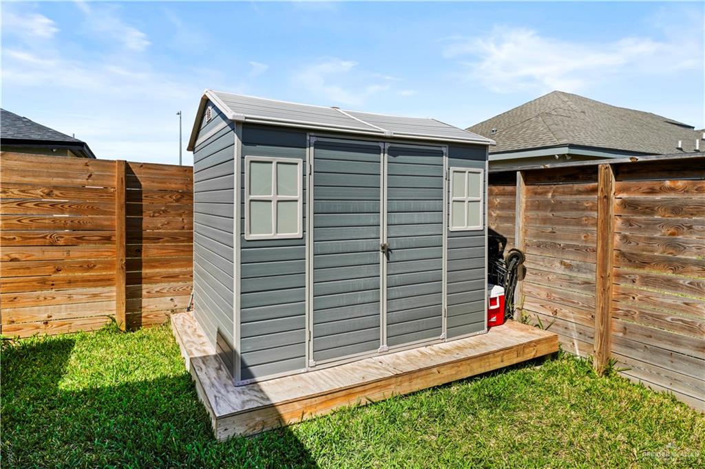 2729 E Conroe Road