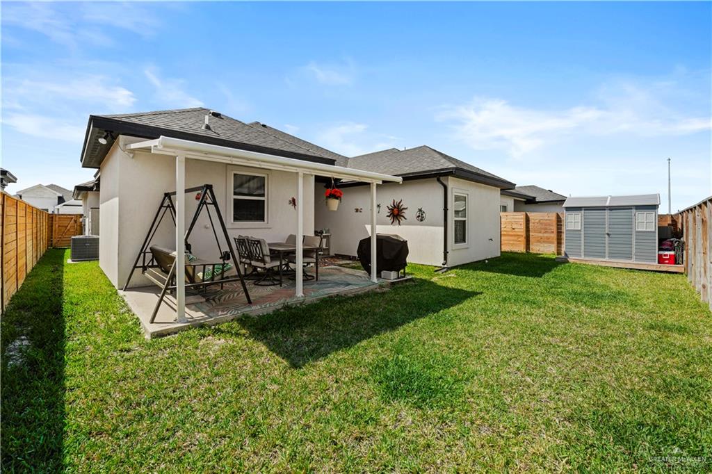 2729 E Conroe Road