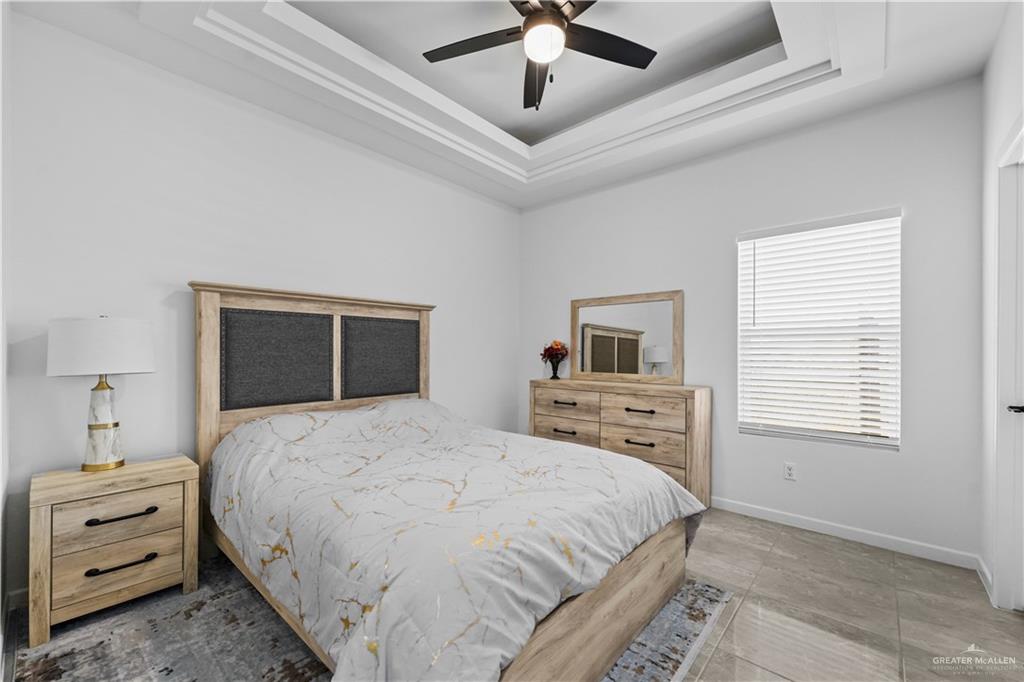 2729 E Conroe Road