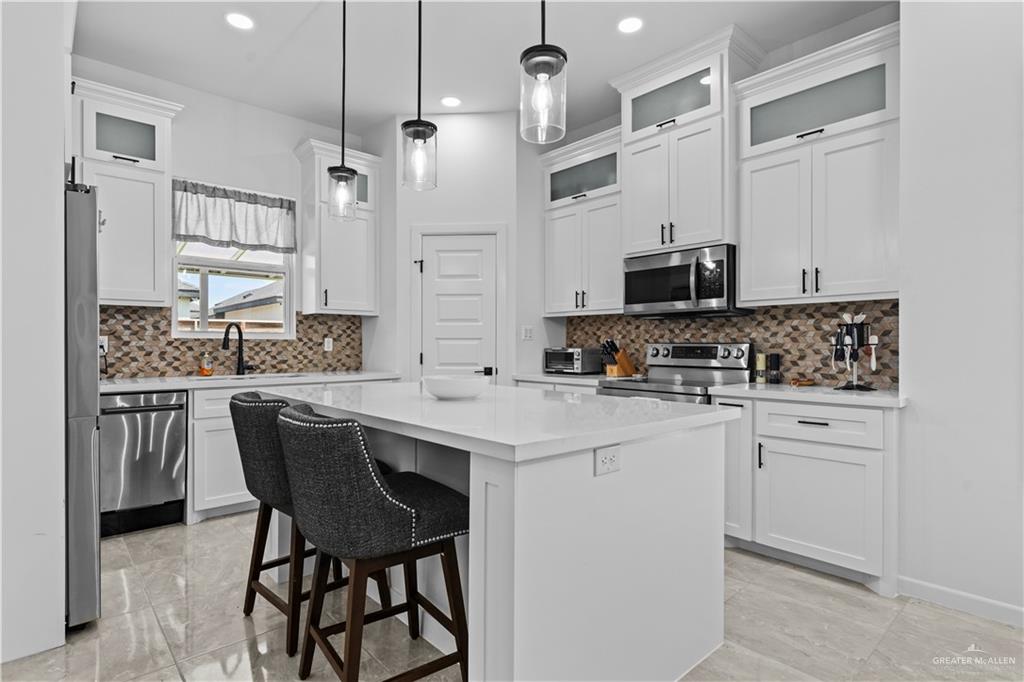 2729 E Conroe Road