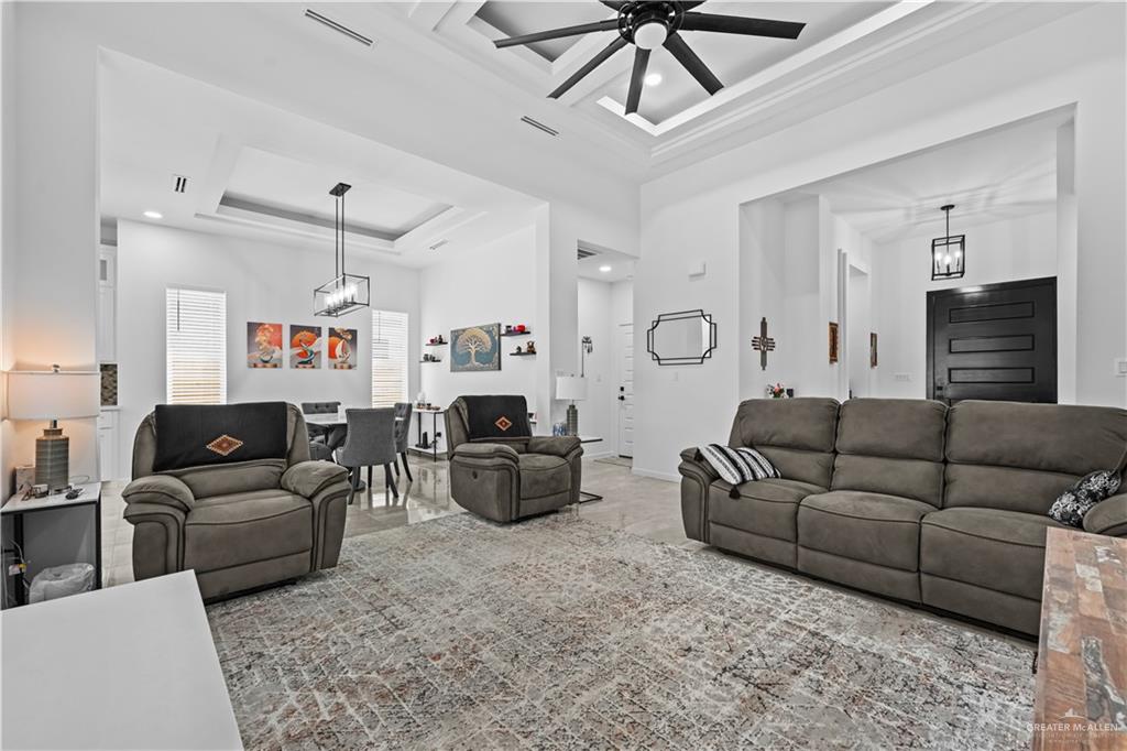 2729 E Conroe Road