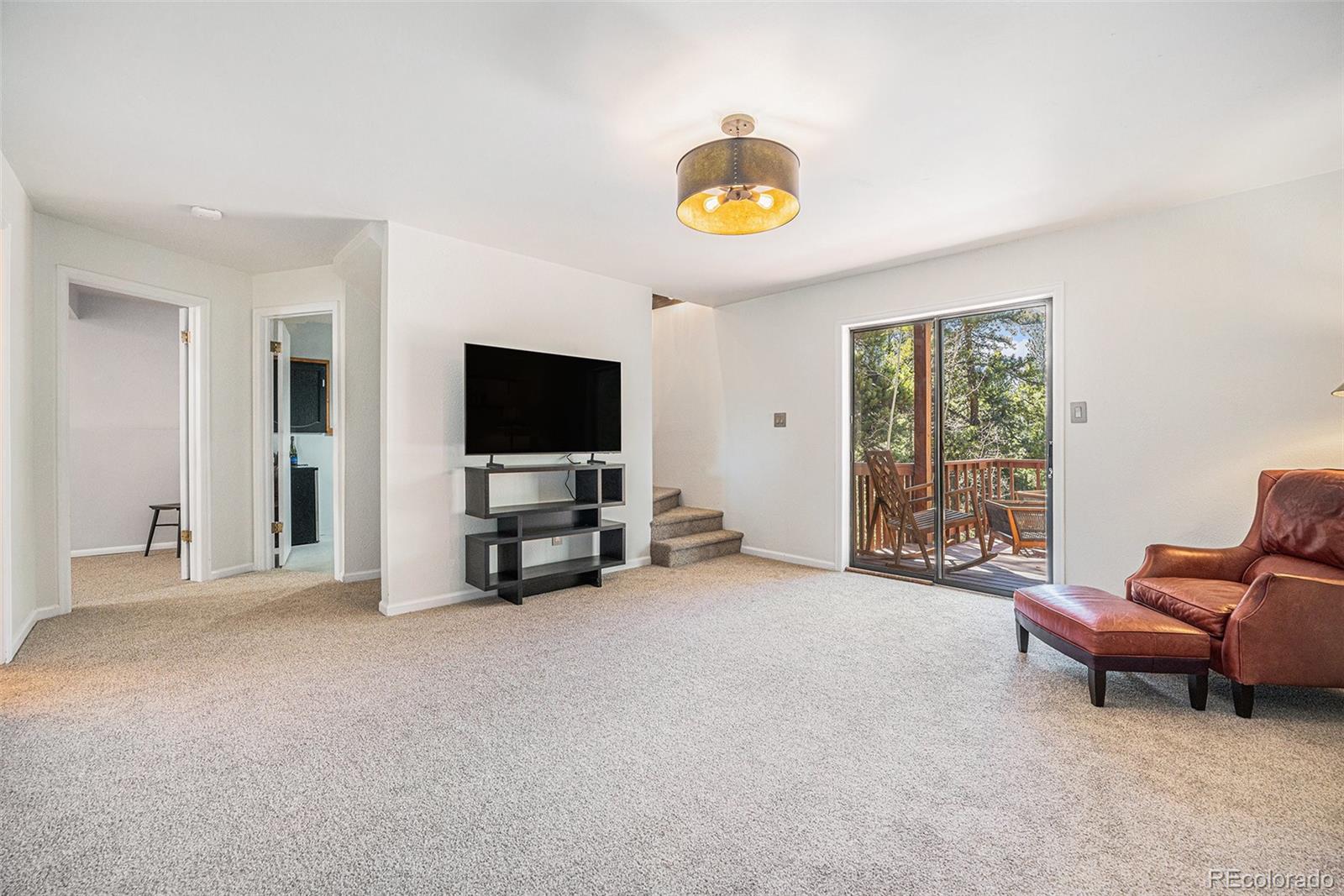 11557 Green Circle