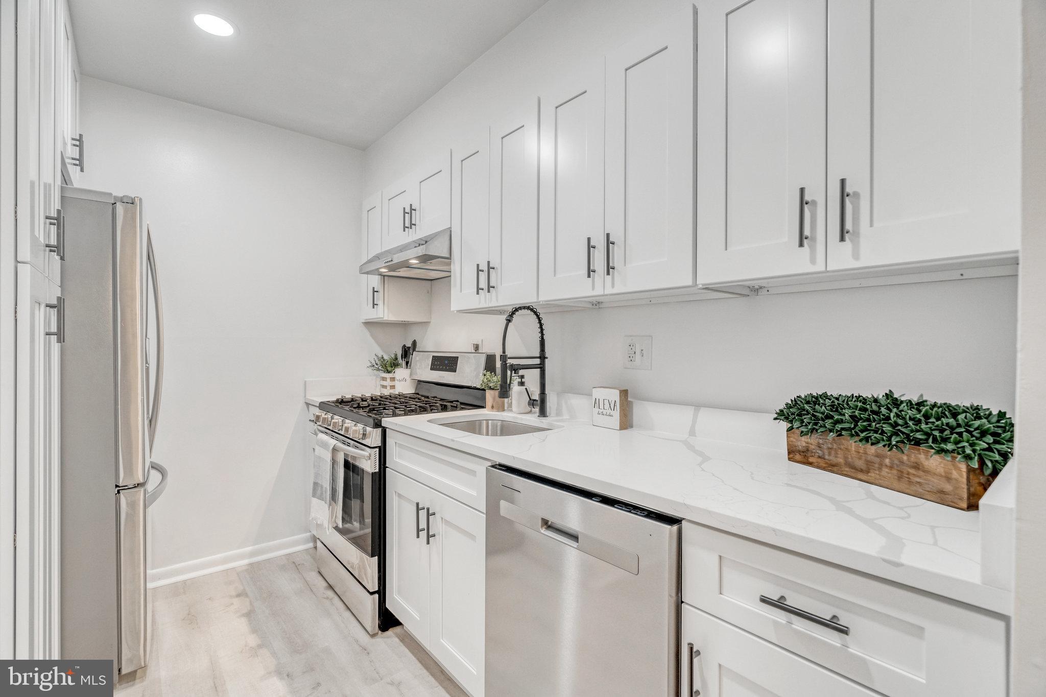 10720 W West Dr #303