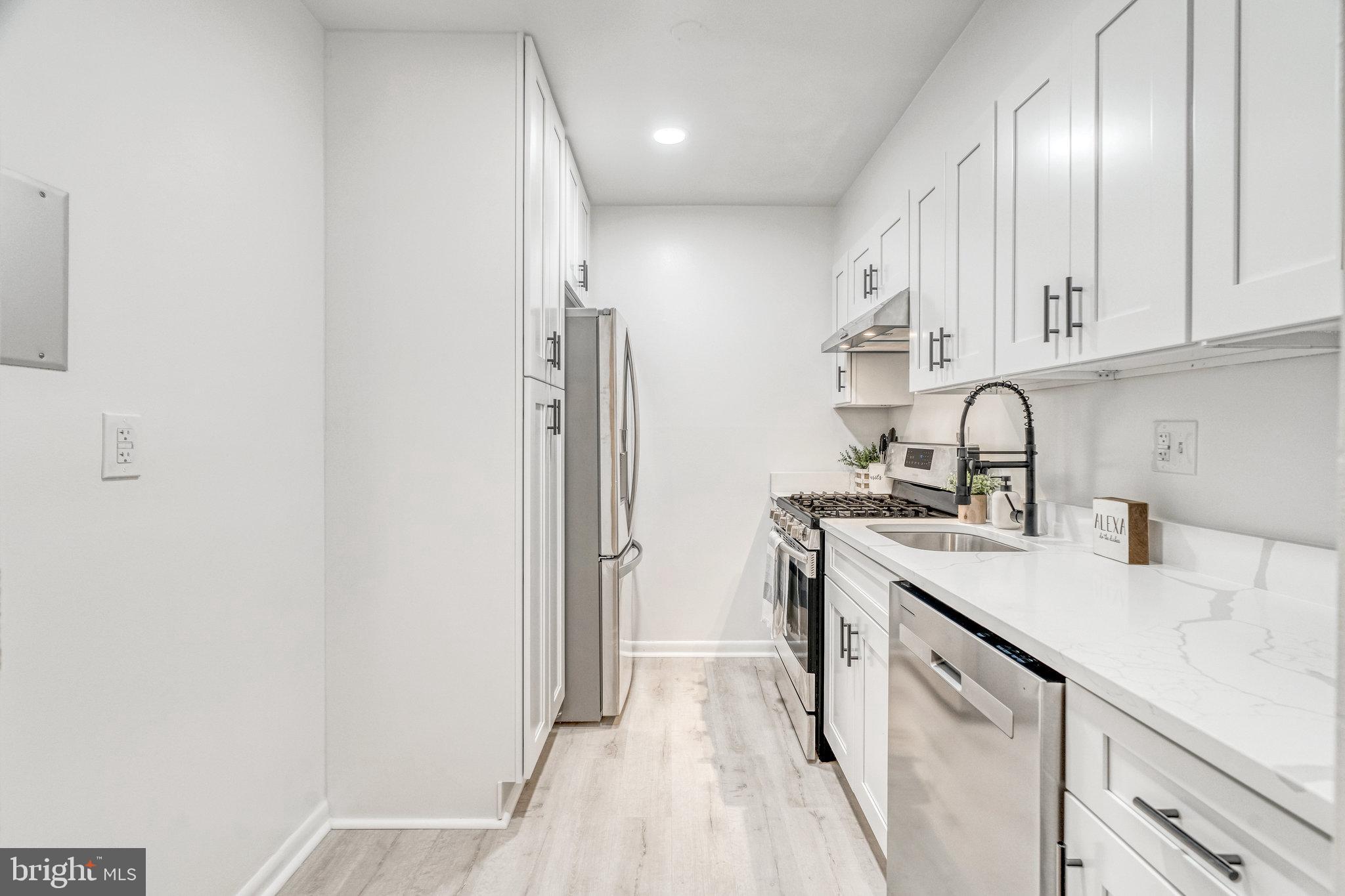 10720 W West Dr #303