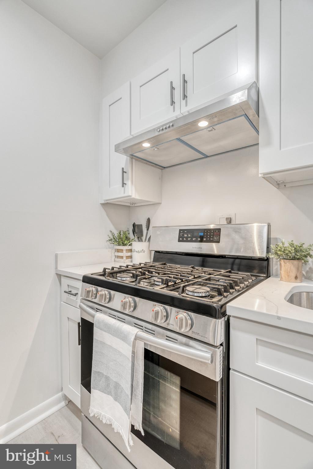 10720 W West Dr #303