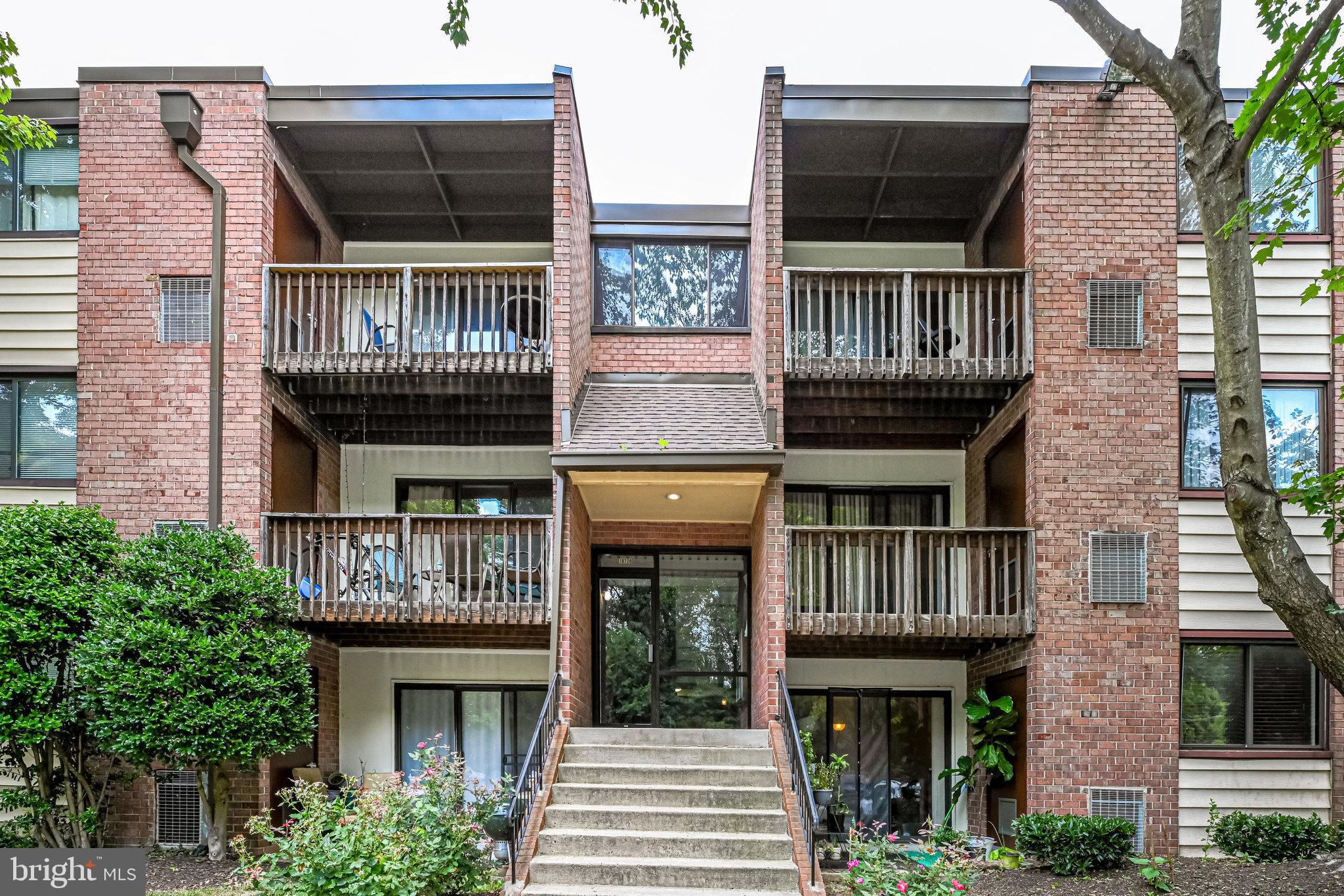 10720 W West Dr #303