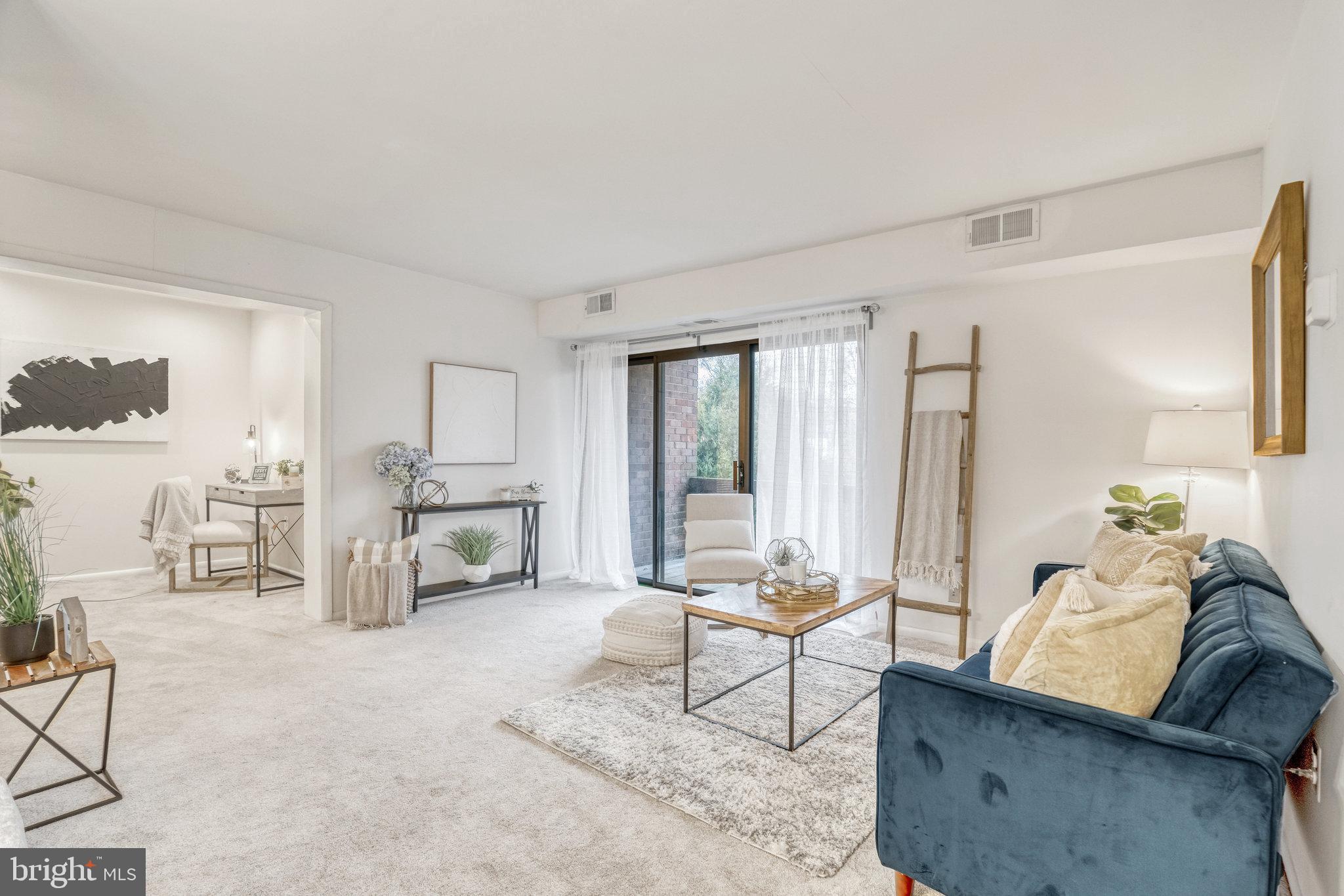 10720 W West Dr #303