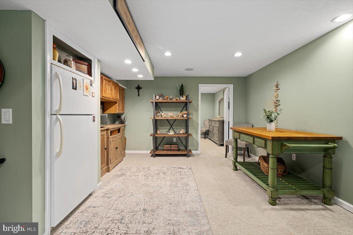 107 Dell Ct
