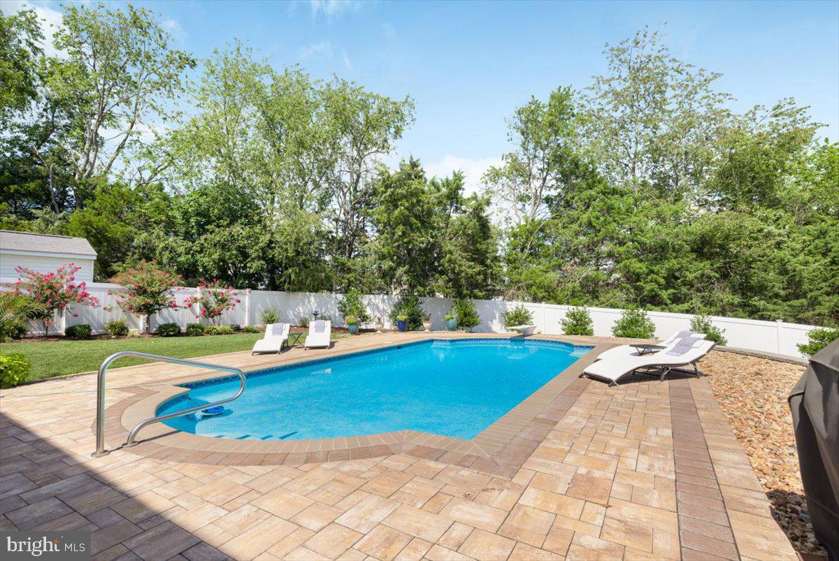 107 Dell Ct