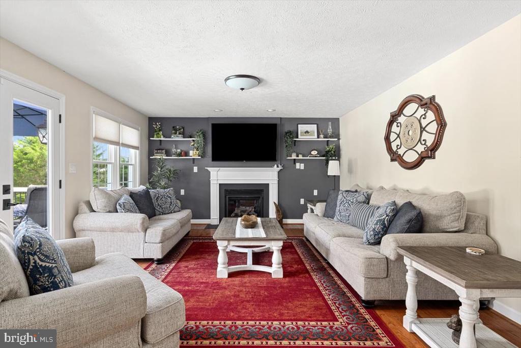 107 Dell Ct
