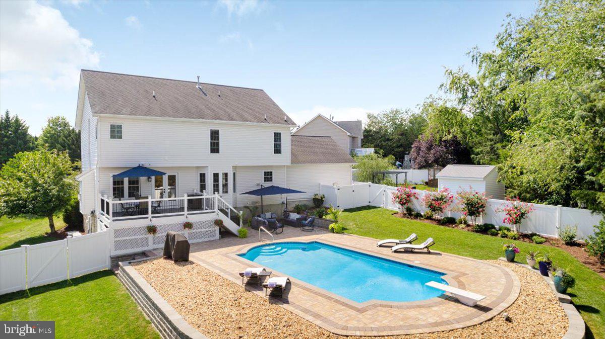 107 Dell Ct