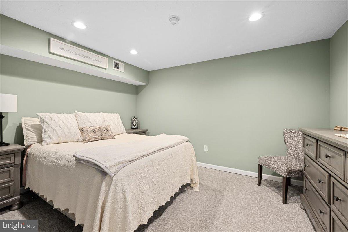 107 Dell Ct