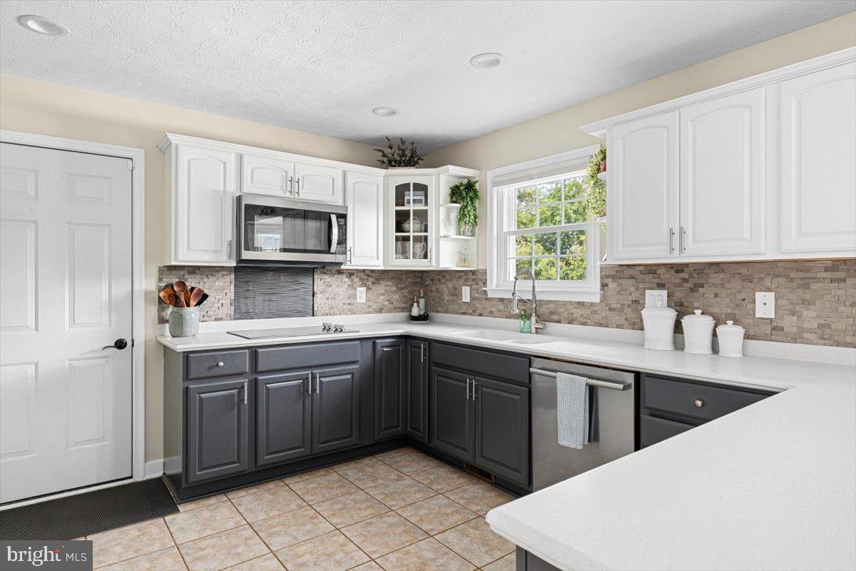 107 Dell Ct