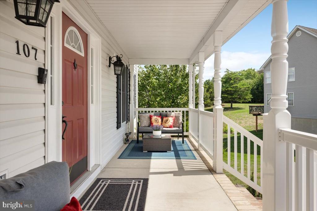 107 Dell Ct