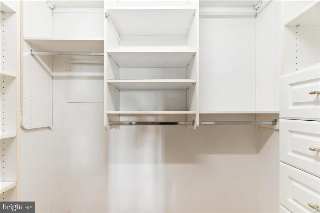 11814 BRETON COURT Unit: 1A