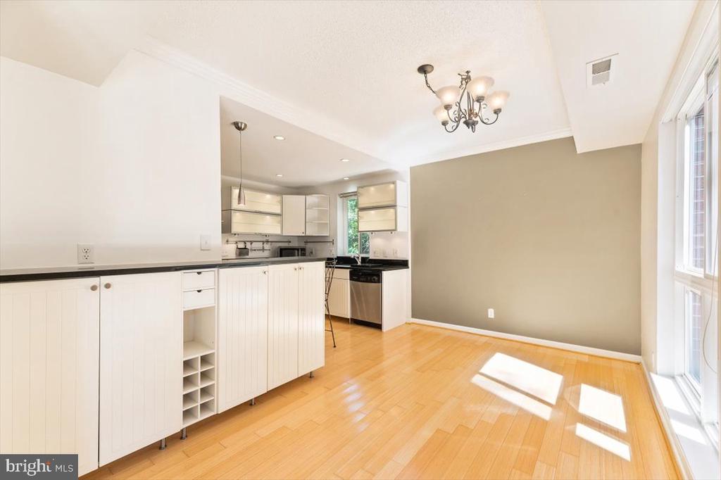 11814 BRETON COURT Unit: 1A