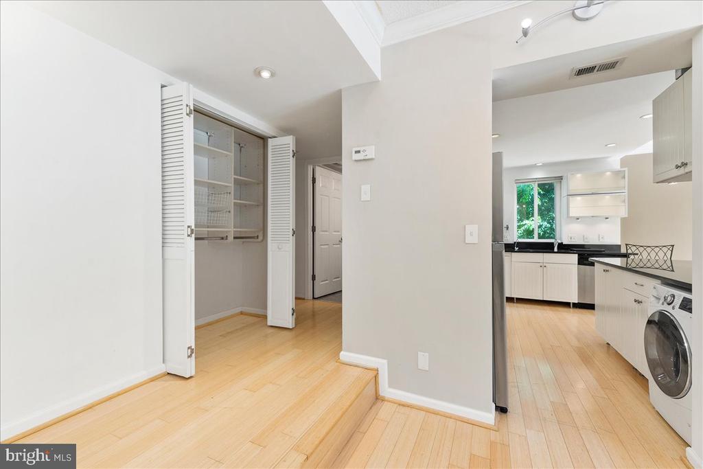 11814 BRETON COURT Unit: 1A
