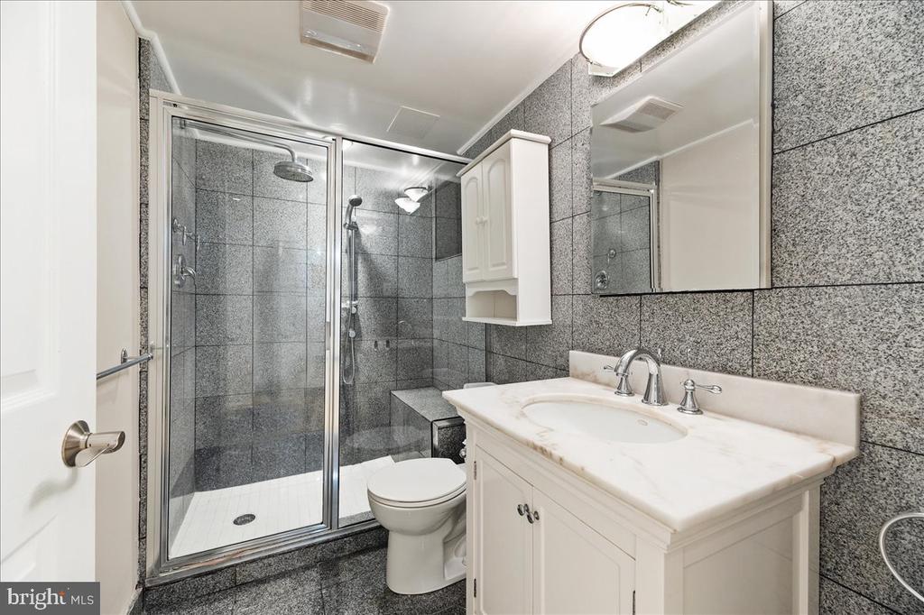 11814 BRETON COURT Unit: 1A