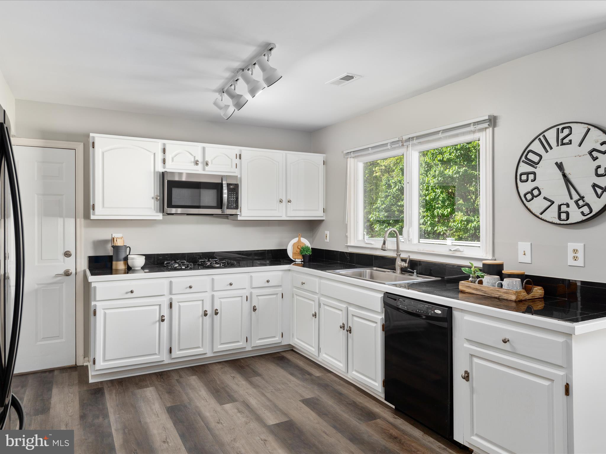 20287 Mustoe Pl