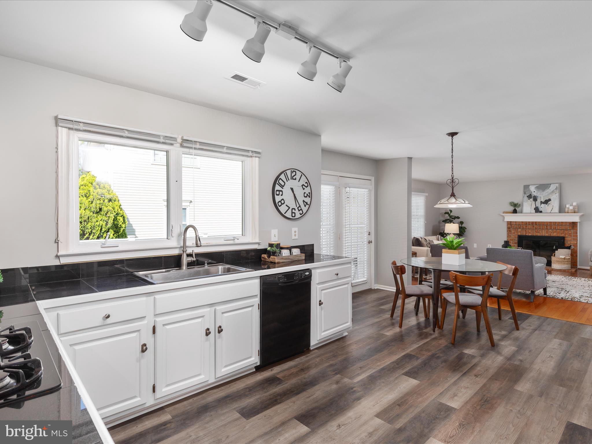 20287 Mustoe Pl