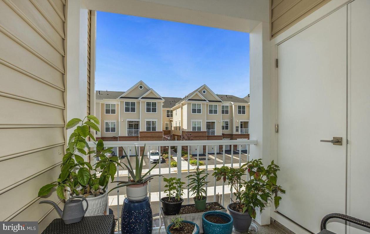 23235 Milltown Knoll Sq #115