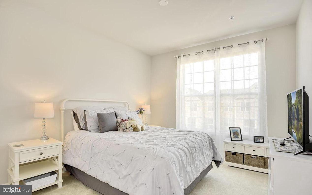 23235 Milltown Knoll Sq #115