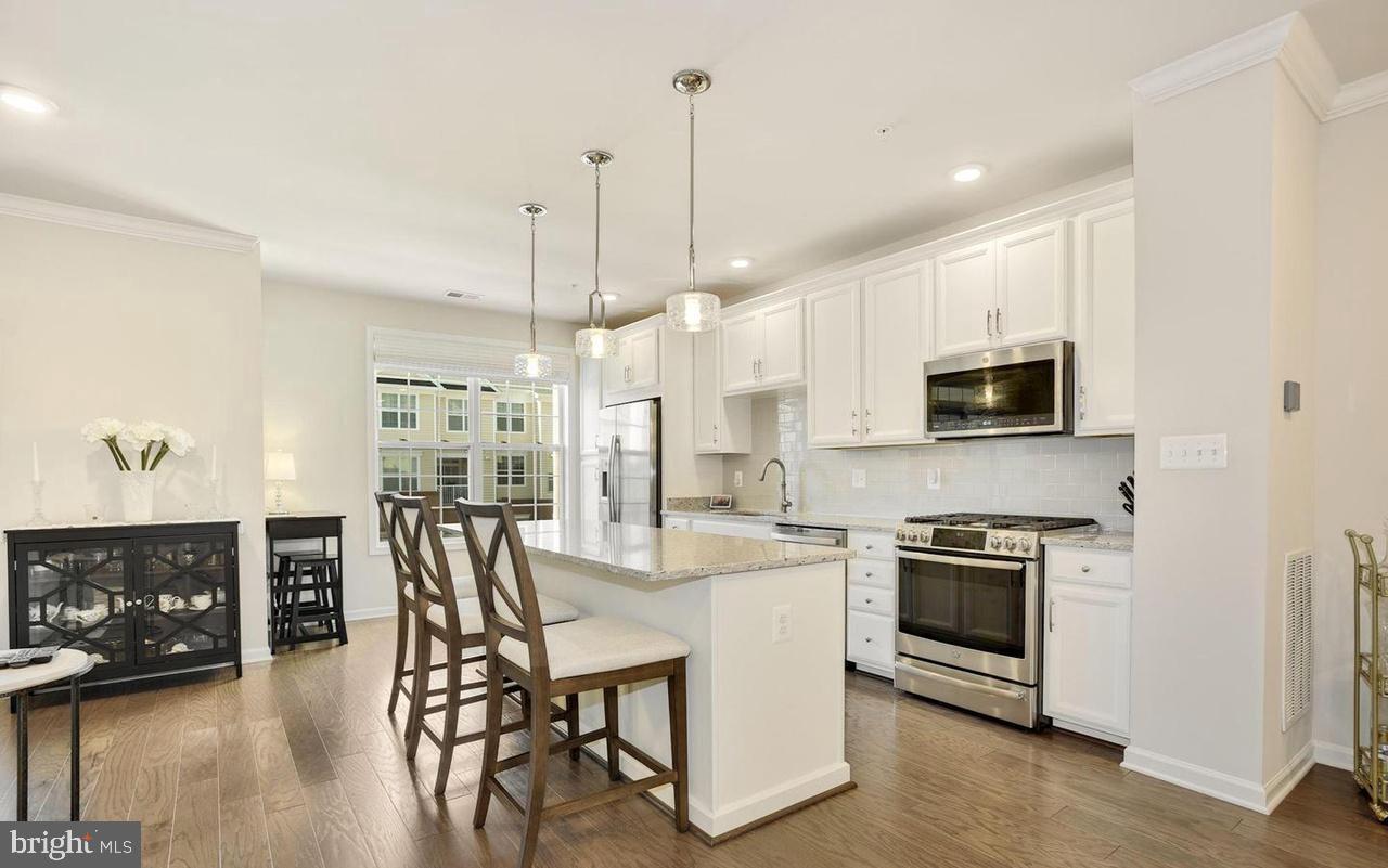 23235 Milltown Knoll Sq #115